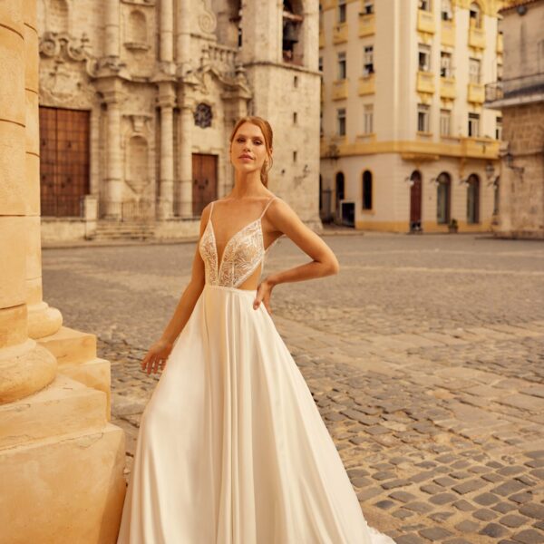 Wedding dress Lanev-D from the Libre Collection by GBS Herve Paris
