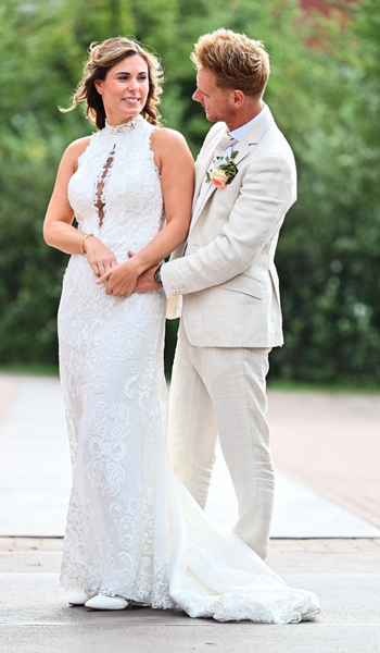 GBS Herve Paris bride Janneke in her Linden wedding dress